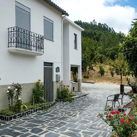 Nyaraló Casa Do Ferreiro *